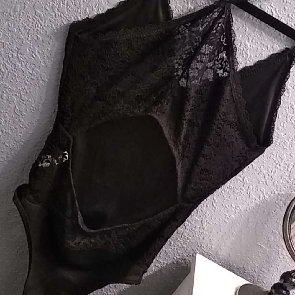 Body suit - Picture 3 of 4
